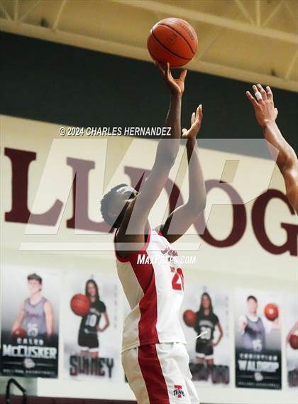 Thumbnail 1 in Reagan vs. Fort Bend Travis (Doghouse Invitational) photogallery.