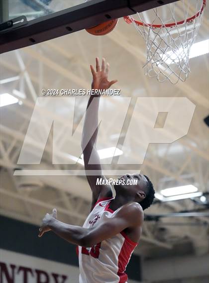 Thumbnail 3 in Reagan vs. Fort Bend Travis (Doghouse Invitational) photogallery.