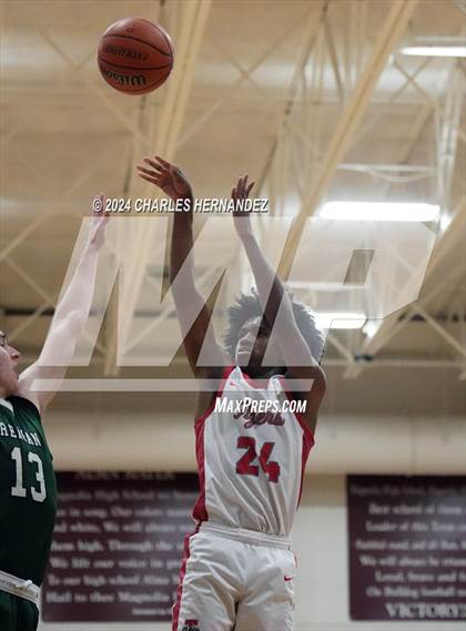Thumbnail 3 in Reagan vs. Fort Bend Travis (Doghouse Invitational) photogallery.