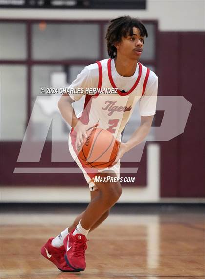 Thumbnail 3 in Reagan vs. Fort Bend Travis (Doghouse Invitational) photogallery.
