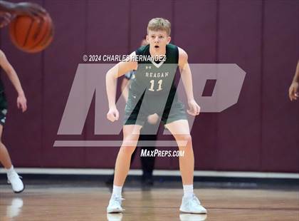 Thumbnail 1 in Reagan vs. Fort Bend Travis (Doghouse Invitational) photogallery.