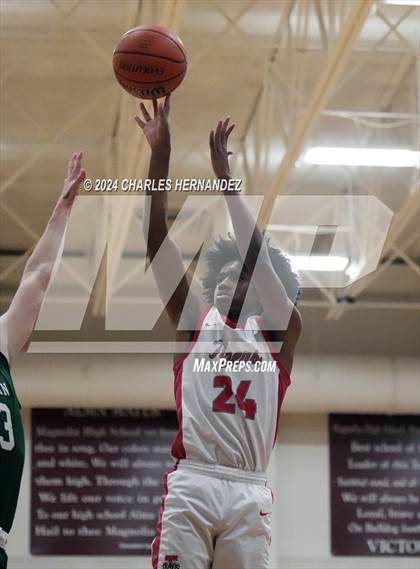 Thumbnail 2 in Reagan vs. Fort Bend Travis (Doghouse Invitational) photogallery.