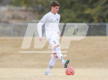 Thumbnail 2 in Desert Mountain vs. Safford (Chandler Prep Invitational) photogallery.
