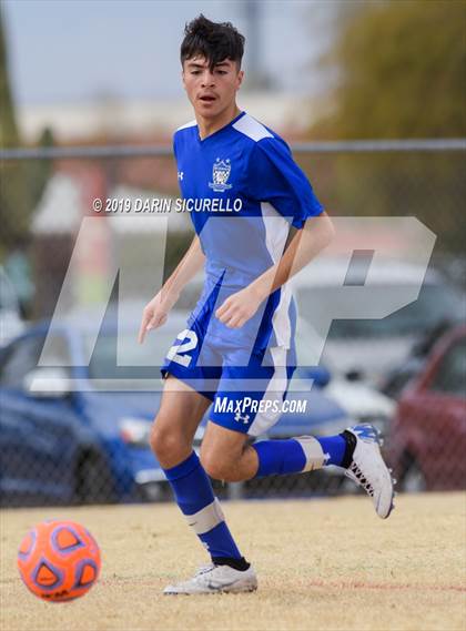 Thumbnail 1 in Desert Mountain vs. Safford (Chandler Prep Invitational) photogallery.