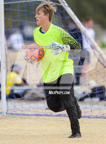 Thumbnail 3 in Desert Mountain vs. Safford (Chandler Prep Invitational) photogallery.