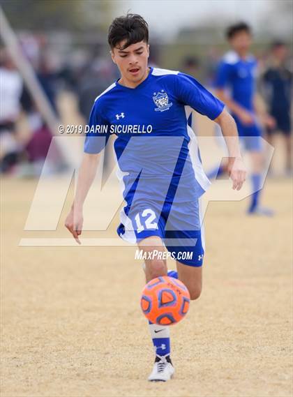 Thumbnail 3 in Desert Mountain vs. Safford (Chandler Prep Invitational) photogallery.