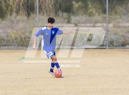 Thumbnail 3 in Desert Mountain vs. Safford (Chandler Prep Invitational) photogallery.