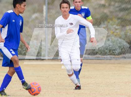Thumbnail 3 in Desert Mountain vs. Safford (Chandler Prep Invitational) photogallery.