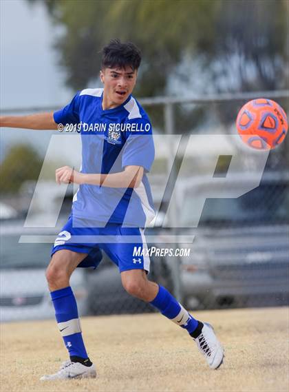 Thumbnail 3 in Desert Mountain vs. Safford (Chandler Prep Invitational) photogallery.