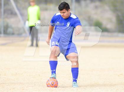 Thumbnail 1 in Desert Mountain vs. Safford (Chandler Prep Invitational) photogallery.