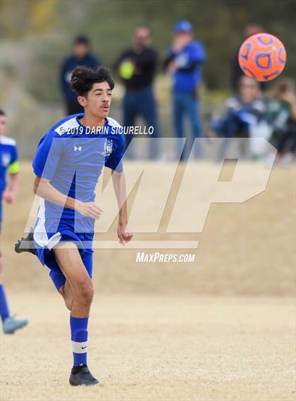 Thumbnail 2 in Desert Mountain vs. Safford (Chandler Prep Invitational) photogallery.