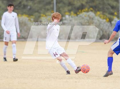 Thumbnail 2 in Desert Mountain vs. Safford (Chandler Prep Invitational) photogallery.