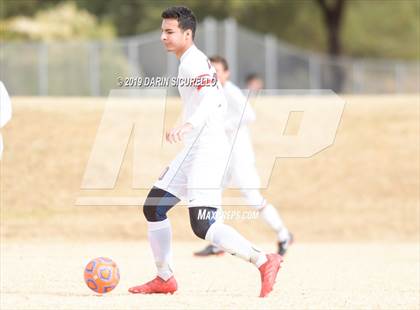 Thumbnail 3 in Desert Mountain vs. Safford (Chandler Prep Invitational) photogallery.