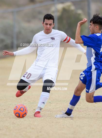 Thumbnail 2 in Desert Mountain vs. Safford (Chandler Prep Invitational) photogallery.