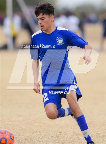 Thumbnail 2 in Desert Mountain vs. Safford (Chandler Prep Invitational) photogallery.
