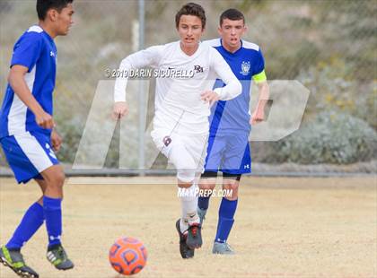 Thumbnail 2 in Desert Mountain vs. Safford (Chandler Prep Invitational) photogallery.
