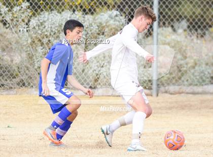 Thumbnail 1 in Desert Mountain vs. Safford (Chandler Prep Invitational) photogallery.