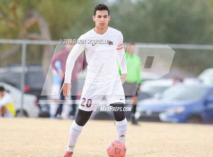 Thumbnail 2 in Desert Mountain vs. Safford (Chandler Prep Invitational) photogallery.