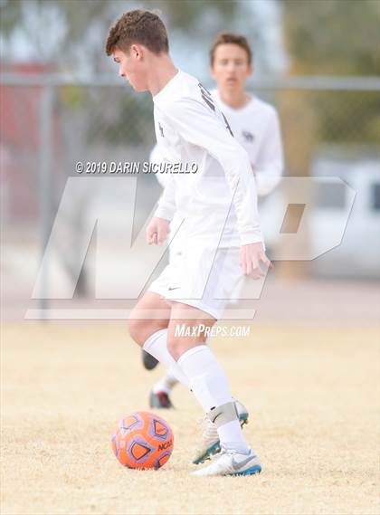 Thumbnail 3 in Desert Mountain vs. Safford (Chandler Prep Invitational) photogallery.