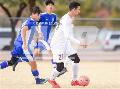 Thumbnail 3 in Desert Mountain vs. Safford (Chandler Prep Invitational) photogallery.