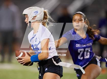 Thumbnail 3 in Acalanes @ College Park photogallery.