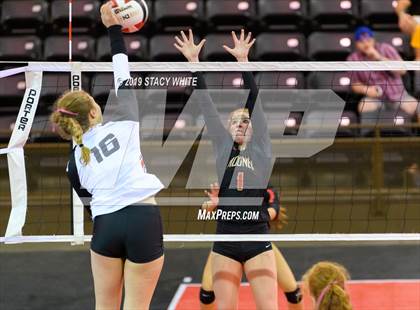Thumbnail 3 in Cardinal Mooney vs. Marist (Circus City Invitational) photogallery.