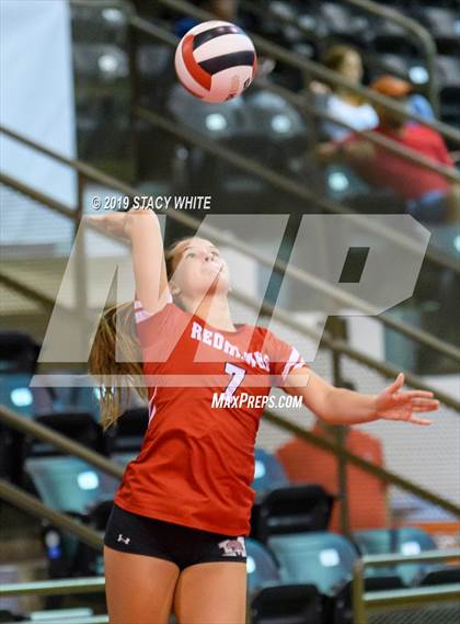 Thumbnail 3 in Cardinal Mooney vs. Marist (Circus City Invitational) photogallery.