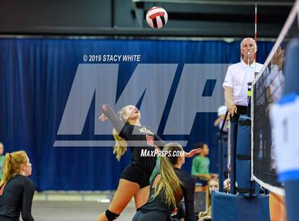 Thumbnail 3 in Cardinal Mooney vs. Marist (Circus City Invitational) photogallery.