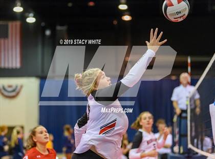 Thumbnail 2 in Cardinal Mooney vs. Marist (Circus City Invitational) photogallery.
