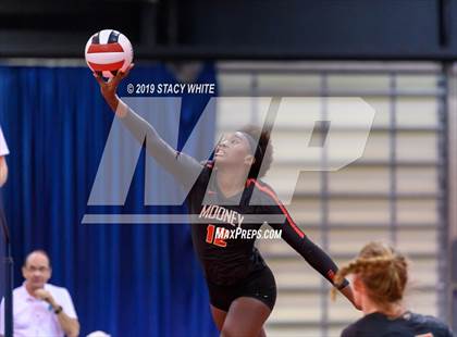 Thumbnail 2 in Cardinal Mooney vs. Marist (Circus City Invitational) photogallery.