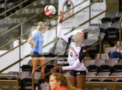 Thumbnail 2 in Cardinal Mooney vs. Marist (Circus City Invitational) photogallery.