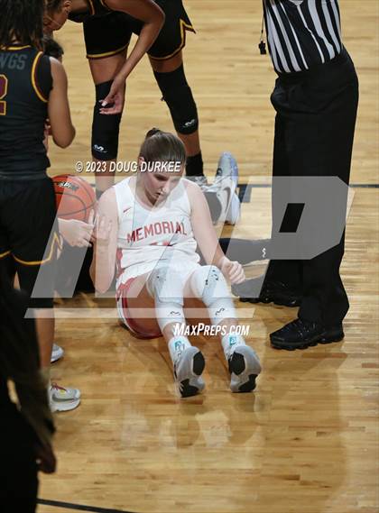 Thumbnail 3 in Memorial vs. Summer Creek  Girls 6A Region 3 Semi Finals photogallery.