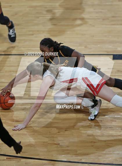 Thumbnail 1 in Memorial vs. Summer Creek  Girls 6A Region 3 Semi Finals photogallery.
