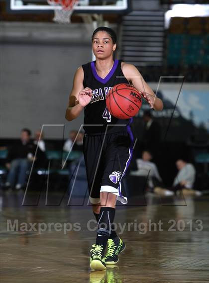 Thumbnail 3 in Pueblo South vs. Mesa Ridge (CHSAA 4A Great 8) photogallery.