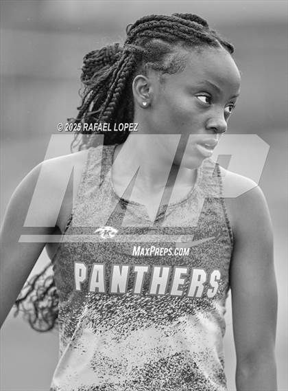 Thumbnail 2 in UIL 6A Track & Field District Finals (200M) photogallery.