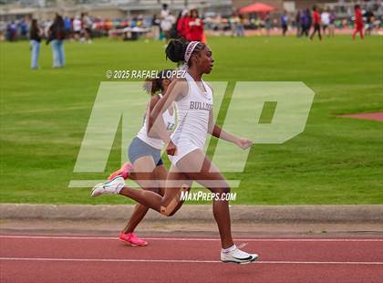Thumbnail 2 in UIL 6A Track & Field District Finals (200M) photogallery.