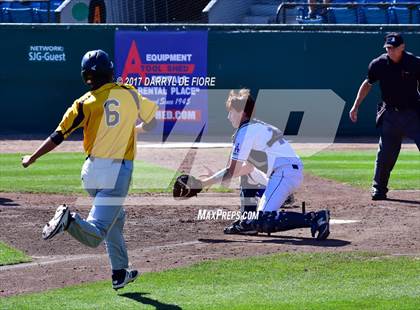 Thumbnail 2 in Los Altos vs. Wilcox (CIF CCS Semifinal) photogallery.