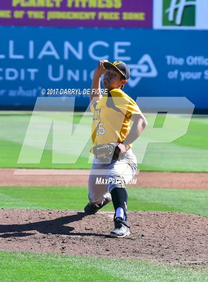 Thumbnail 1 in Los Altos vs. Wilcox (CIF CCS Semifinal) photogallery.