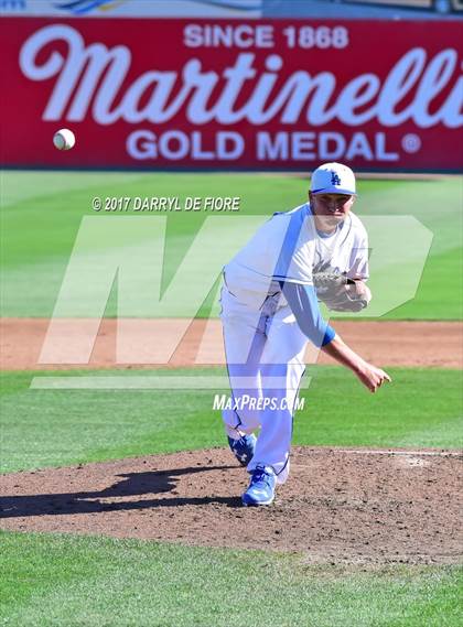 Thumbnail 3 in Los Altos vs. Wilcox (CIF CCS Semifinal) photogallery.