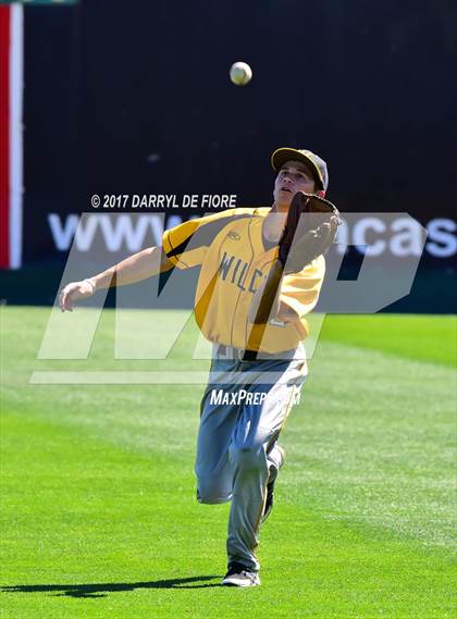 Thumbnail 3 in Los Altos vs. Wilcox (CIF CCS Semifinal) photogallery.
