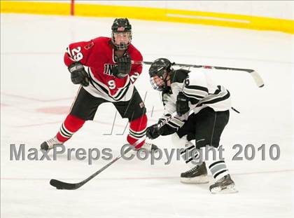 Thumbnail 2 in Stillwater vs Roseville (Section 4AA Semifinal) photogallery.