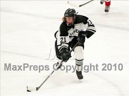 Thumbnail 3 in Stillwater vs Roseville (Section 4AA Semifinal) photogallery.