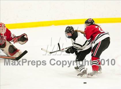 Thumbnail 3 in Stillwater vs Roseville (Section 4AA Semifinal) photogallery.