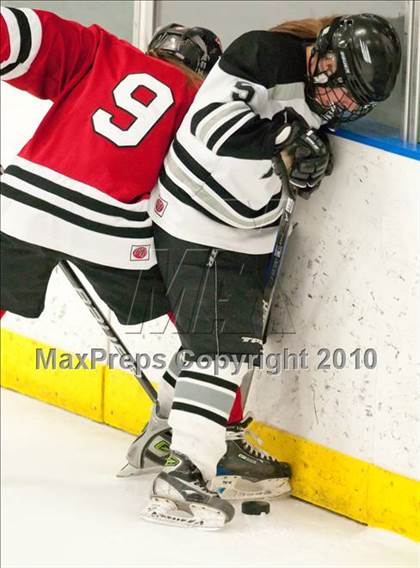 Thumbnail 2 in Stillwater vs Roseville (Section 4AA Semifinal) photogallery.