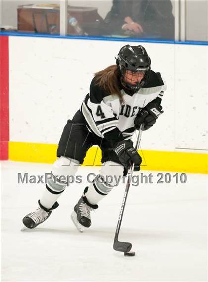 Thumbnail 3 in Stillwater vs Roseville (Section 4AA Semifinal) photogallery.