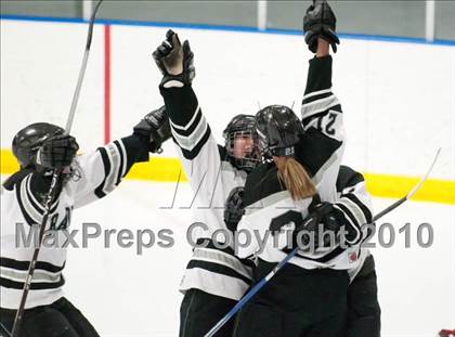 Thumbnail 2 in Stillwater vs Roseville (Section 4AA Semifinal) photogallery.