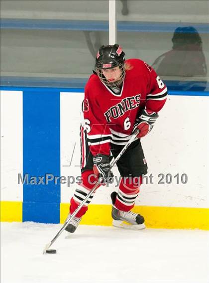 Thumbnail 1 in Stillwater vs Roseville (Section 4AA Semifinal) photogallery.