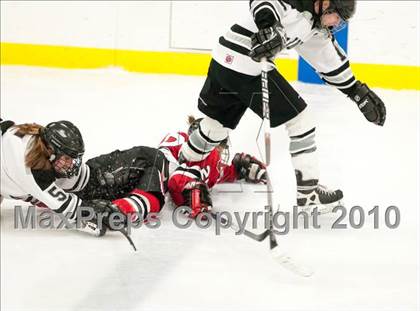 Thumbnail 3 in Stillwater vs Roseville (Section 4AA Semifinal) photogallery.