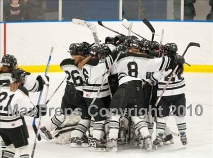 Thumbnail 2 in Stillwater vs Roseville (Section 4AA Semifinal) photogallery.