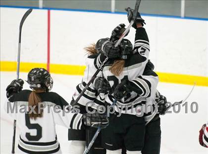 Thumbnail 3 in Stillwater vs Roseville (Section 4AA Semifinal) photogallery.